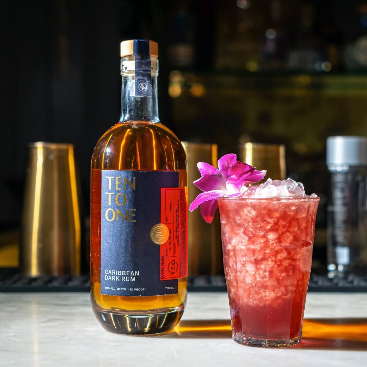 Cocktail & Ten To One Dark Rum